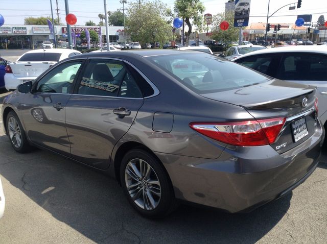 2015 Toyota Camry SE