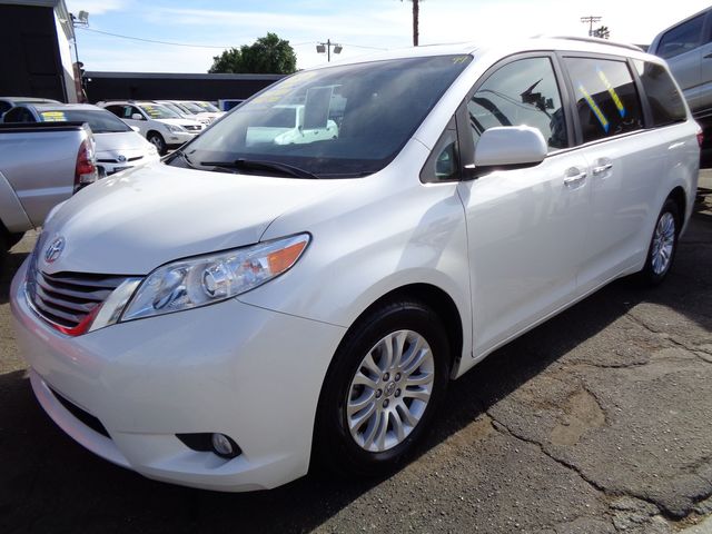 2016 Toyota Sienna XLE Premium