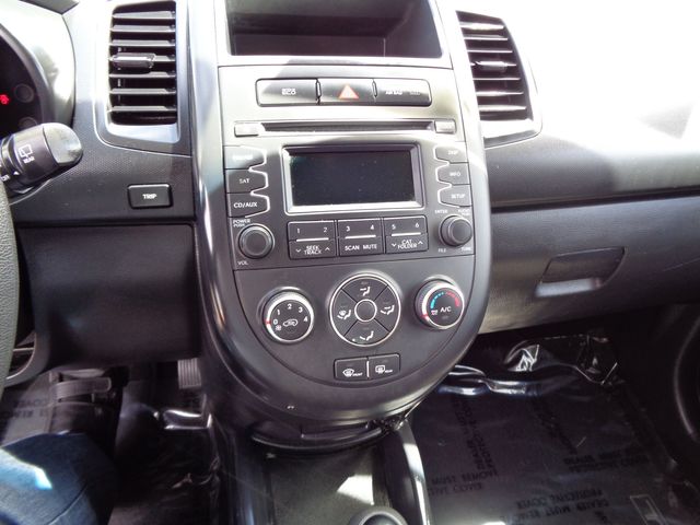 2013 Kia Soul Base