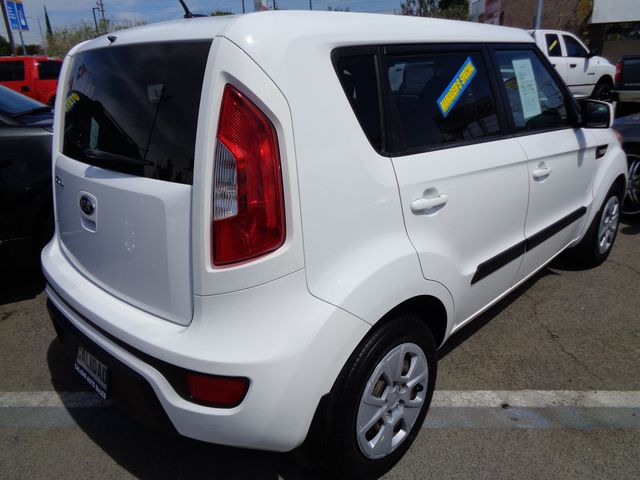 2013 Kia Soul Base