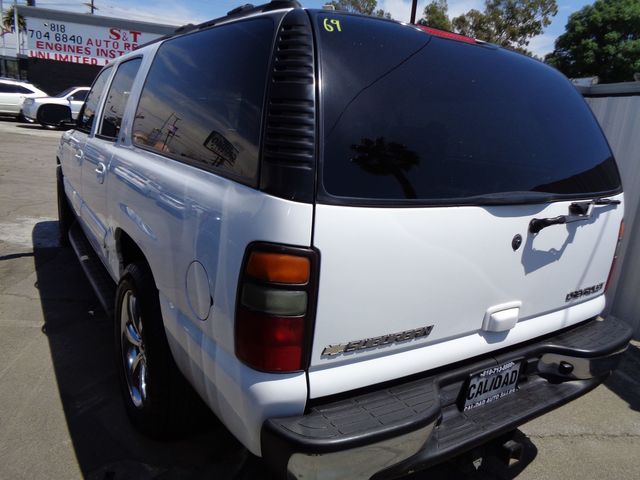 2004 Chevrolet Suburban LT