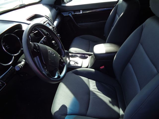 2012 Kia Sorento LX