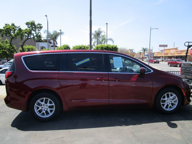 2017 Chrysler Pacifica LX