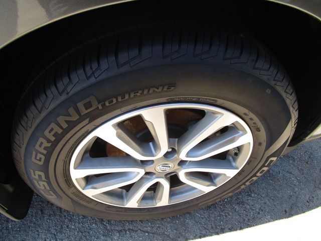 2016 Nissan Pathfinder SL